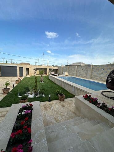 композитные бассейны в баку: Hovuz olan həyət evi. Ərazidə istirahət üçün günəş çarpayıları, stol — 4