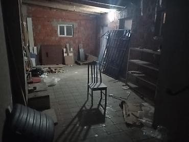 şeki: Anbar/ustaxana üçün yer – geniş və işıqlı məkan .Qiymet razilasma yolu — 5