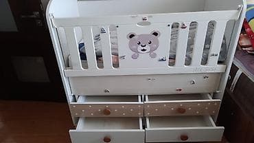 Oğlan və qız üçün, İşlənmiş, Dördbucaq, Beşik, Dəstsiz, Matrassız, Yellənmə mexanizm ilə