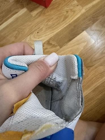 yeni il corablari: Nike Jordan original 
В идеальном состоянии 
Размер 22,5
Цена 15 — 5