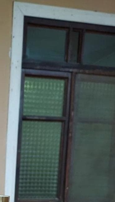 su cəni 2 ton: Taxta pəncərə şüşələridə var.
 Ünvan: Şirvan şəhər Çılpaqlı qəsəbəsi — 2