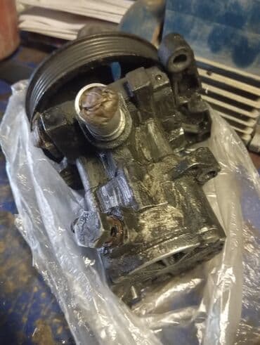 Hidravlik sükan nasosu - Avtomobil üçün hidravlik sükan (GUR) nasosu