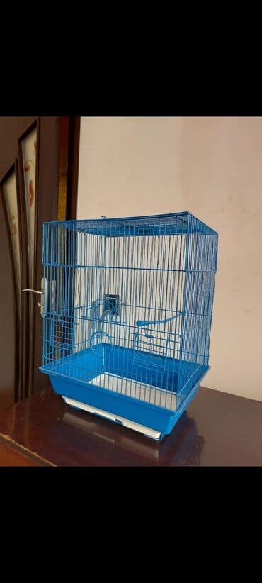qəfəs satışı: Qefes satilir su qabisi ve yem qabi yoxdur. 20 manata satiram — 2