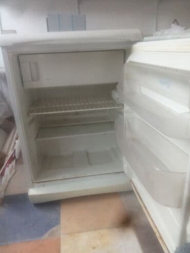 İçki texnikası: Mini Indesit Soyuducu Satılır, rəng - Ağ — 2