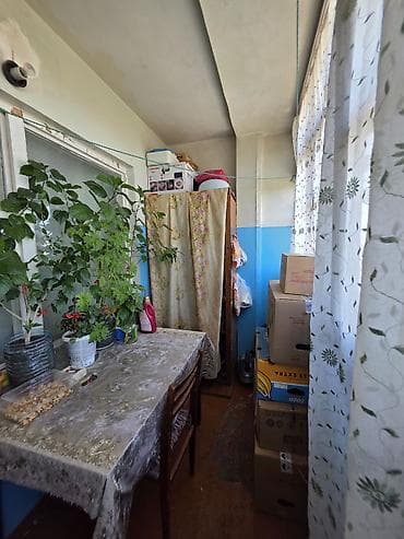 Mənzillər: Bakı, Bakıxanov qəs., 3 otaqlı, Köhnə tikili, m. Neftçilər, 75 kv. m — 3