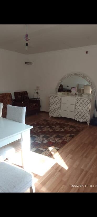 bakıda 1 otaqlı mənzillərin qiyməti: Qobu yolunda marsurut yolun kənarında 1ci ev 567nomreli afdobus evin — 1