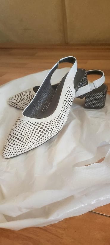 Ölçü: 40, rəng - Ağ, Yeni