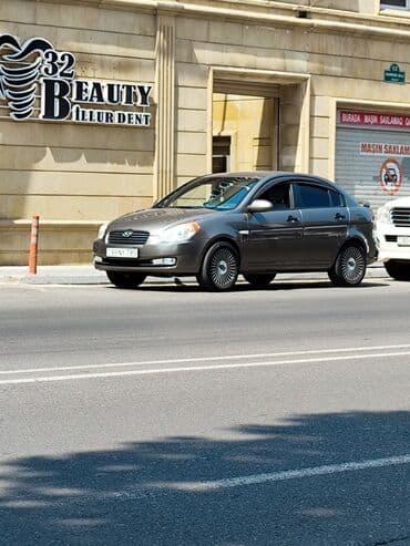 авто в кредит: Hyundai Accent: 1.5 л | 2008 г. Седан — 18