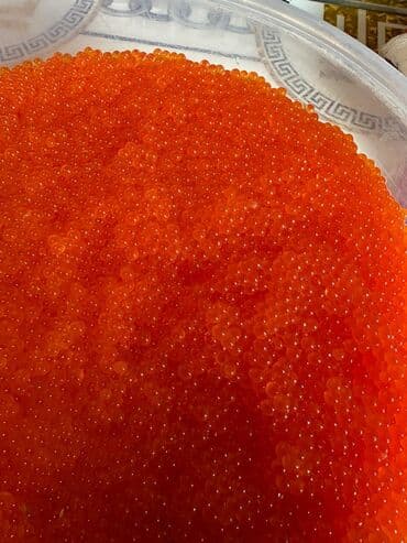 Məhsul: Qırmızı kürü (somon/forel ikrası) Təsvir: - Parlaq narıncı