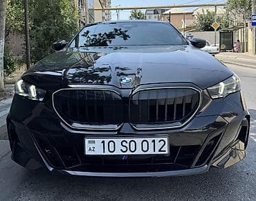 BMW 5 Series (son model nəsil) – sedan, qara rəng, M paketli