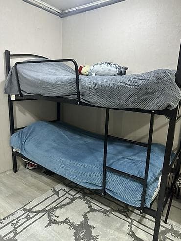 Uşaq mebeli: Metal konstruksiyalı ikimərtəbəli çarpayı, məhdud məkanda iki nəfərlik — 3