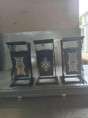 hell bizon qablari: Metaldan dekorativ zibillik qutuları (açıq məkan üçün) - Material — 2