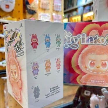 детские футболки 3d: LABUBU Labubu Oyuncaq ENERGY MOLDELIDI Kola olanida var Rayonlara ve — 4