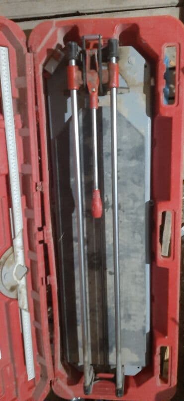 Polyonanlar, şlifovka maşınları: İşlənmiş Kafel kəsən stanok — 1