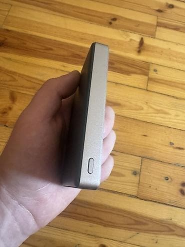 phone 13 pro: TƏCLİ SATLIR JORROOM maqnitli simsiz powerbank Xüsusiyyətlər: - — 2