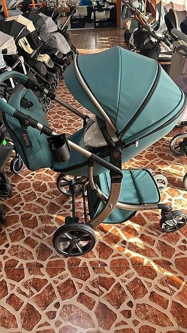 6 yaş: Nigaz….Usaq arabasi magaza baglanir deye deyerinden ucuz satilir — 1