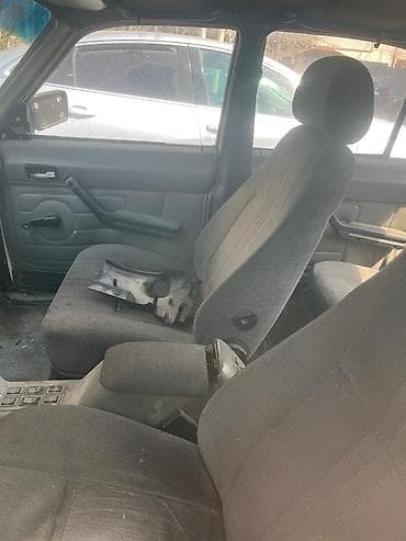 24 masin: QAZ 24 Volga: 2.4 l | 1998 il 200000 km Sedan — 3