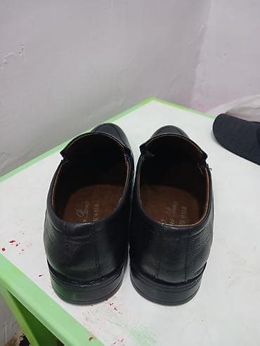 ayaqqabı kozhannye type 0: Barter mumkundur baxir teklife 45 azn alinib bir defe geyinilib. Kişi — 4
