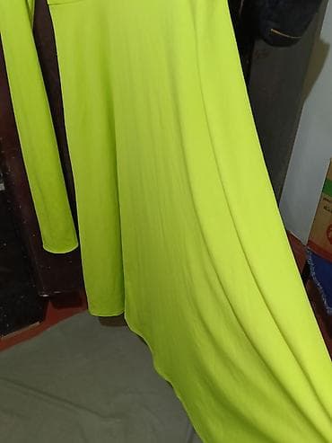 yay donu: Parlaq neon-sarı rəngdə uzun don - Model: A-kəsimli, tam ətəkli — 8