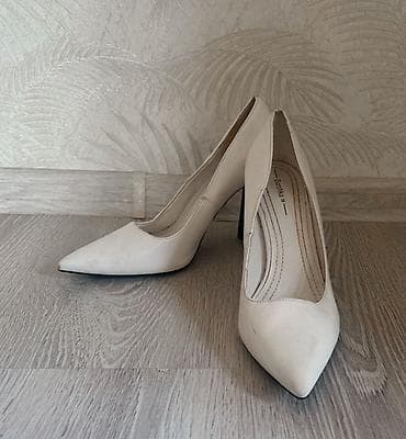 ayaggabı: Bershka, rəng - Ağ, İşlənmiş — 1