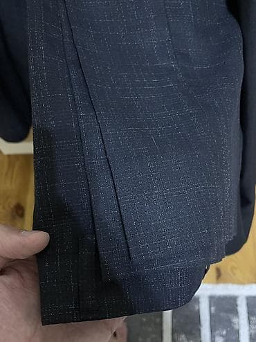keçəl kosa: Rəngi Tünd Göydür.Ölçüsü 46 — 4