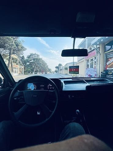 kredit opel astra: Model: Tofas Şahin (ağ rəng), sedan kuzov Xüsusiyyətlər: - Kuzov: 4 — 3