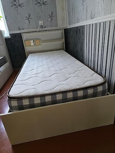Tek neferlik carpayi 150 azn satilir‼️bahali matrasi var ve bazalidir