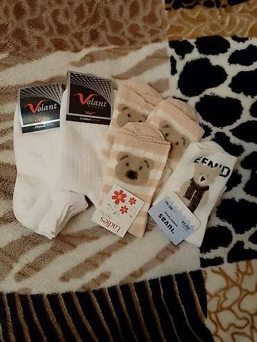 Qadın corabları dəsti Məhsulun tərkibi və modellər: - Volant Socks – — 2