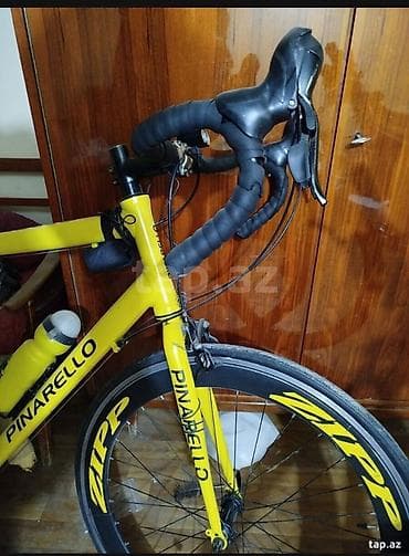 velosiped satisi 24: Yol velosipedi – Pinarello üslubunda, sarı rəngli Xüsusiyyətlər: - — 2