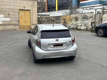 changan benni 2014: Toyota Aqua: 1.5 l | 2014 il Hetçbek — 1