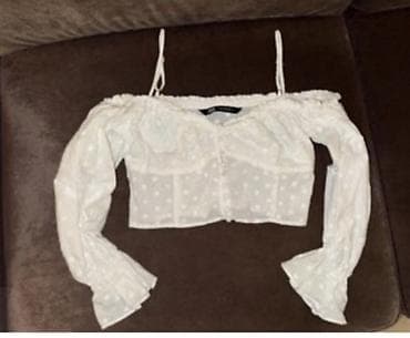 Zara markaAğ rəngli, çiyinüstü (off-shoulder) qısa bluz. - Brend — 7