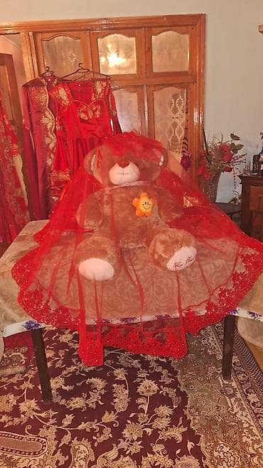 xəstəxana çıxış: Xınayaxdı/gecəlik milli libas dəsti satılır - Rənglər: qırmızı və — 3