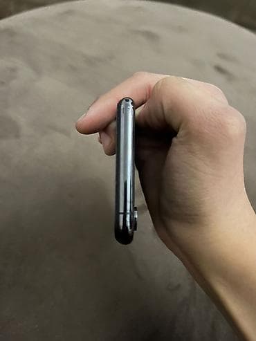 iphone xl: IPhone Xs, 64 GB, Space Gray, Face ID — 3