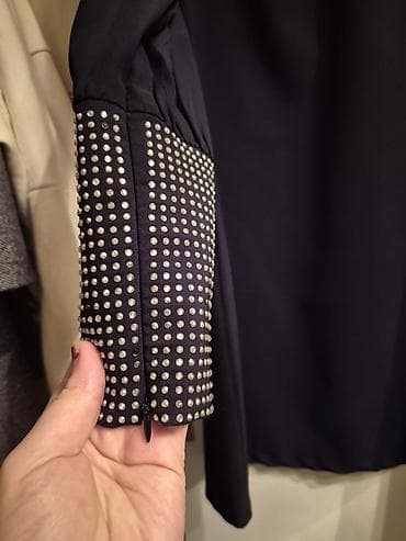 ted baker: Tünd lacivərnə yaxın rəngdə zərif qadın donu. Dizayn: düz kəsim, uzun — 4