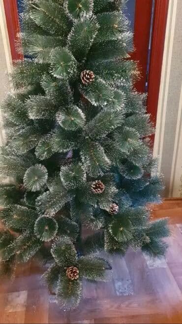 saxta baba ve qar qiz sekilleri: Yeni il agaci yolkalar — 2