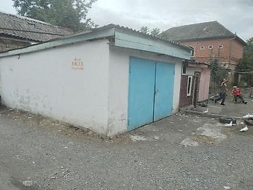 demir qaraj: Lenkeranda Raypoda 5 nömreli Bagçanin yaninda. Senedli Qaraj 4*5 ə — 5