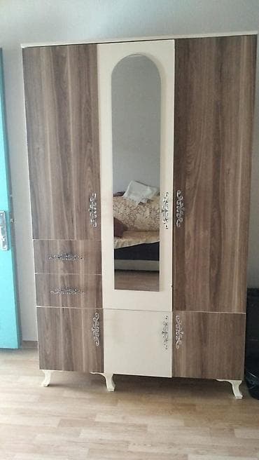 İşlənmiş, 6 qapı, Güzgülü, Qəhvəyi, Açılan, Düz dolab