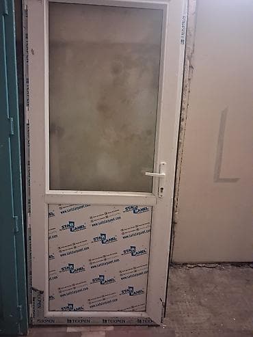 Plastik (PVC) giriş qapısı - Material: ağ rəngli PVC profil (üzərində — 2