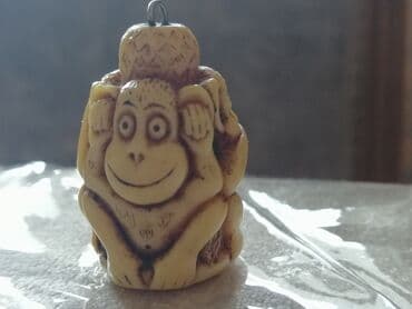 qara qarayev tibb kurslari: Heykəlçik brelok. 3 tərəfli — 3