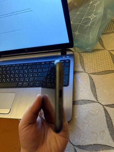 ekran samsung s21 ultra: IPhone 11, Qara, Face ID — 3