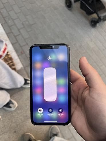 apple 11: IPhone 11 Pro — 2