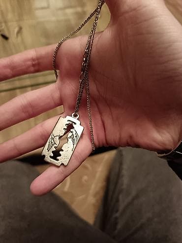 gumus klon: Hər kəsdə olan sadə aksesuarlardan bezmisən? 😎 Özəl dizaynlı, qanad — 2