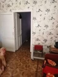 qax kiraye: Kirayə 2-otaqlı mənzil! Rayon: Memar Əcəmi metrosu yaxınlığı Mərtəbə — 3