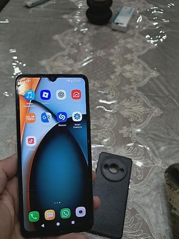 iphon 16: Redmi A3 smartfon Qoruyucu ekran çatdır. - Model: 23129RN51X (Redmi — 5