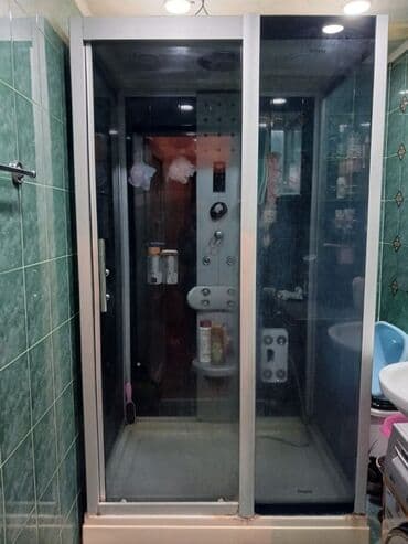 taxta arakəsmələr: Üstü qapalı kabina, Künc üçün — 1