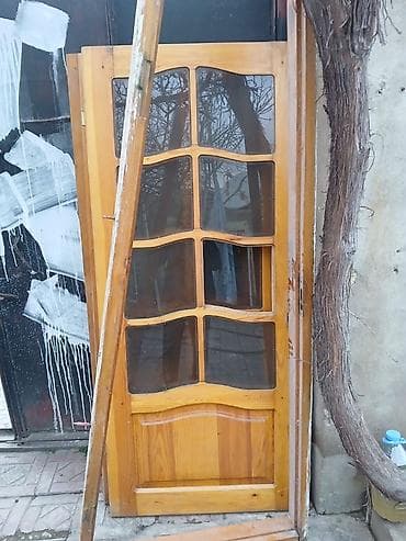 ucuz sep: Qapi 3eded 200/85sm 25azn biri Suraxani 3631 leli Şüşəli taxta qapı — 1