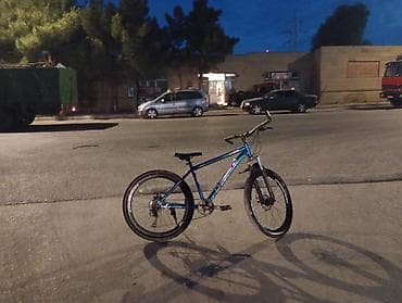 velo strim: Şəhər və yüngül off-road üçün dağ velosipedi - Rəng: mavi metalik — 1