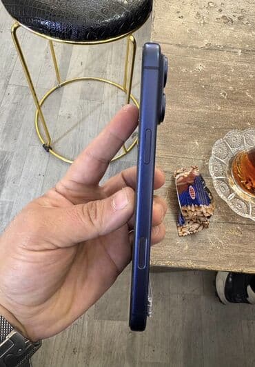 BMW: IPhone 17 Pro Max, 256 GB, Mavi, Barmaq izi, Face ID — 4