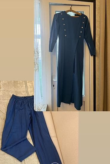 Baş geyimləri: Tünd göy rəngdə, uzunqol don və enli balaqlı şalvardan ibarət dəst — 1