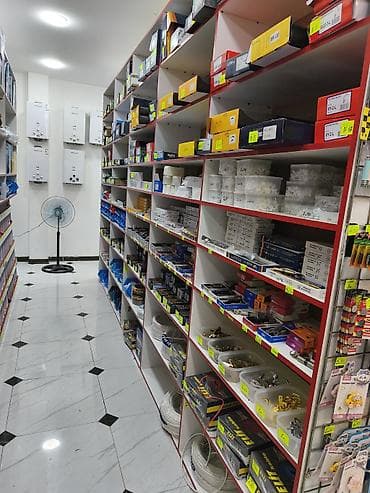Dükan bağlandığı üçün satılır.3500 manat başa gəlib. 1800 manat — 2